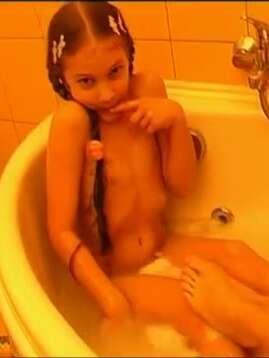 [洋萝莉]姐妹花一起开淫乱派对-12